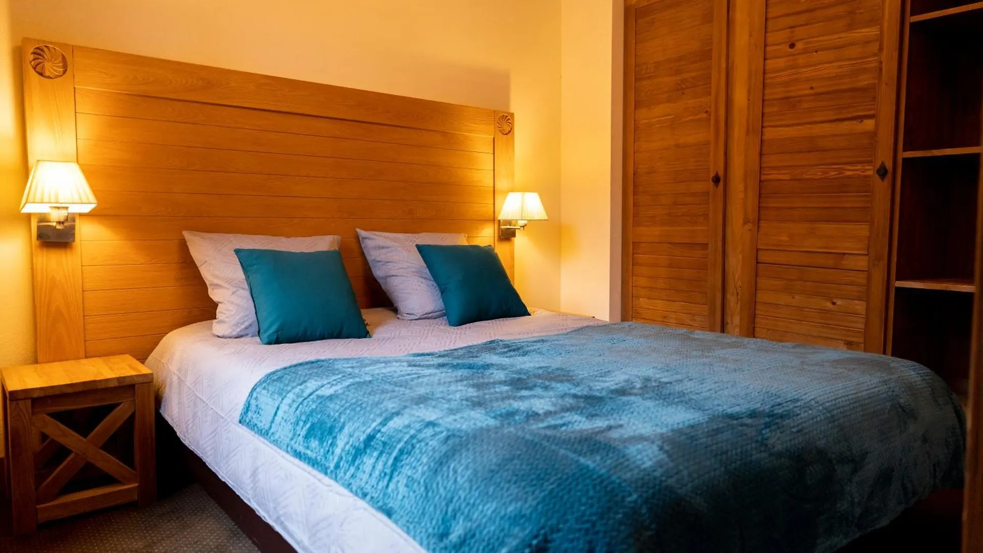 Appart Low Cost Residence 4 Etoiles Avec Piscine Saint-Lary-Soulan France